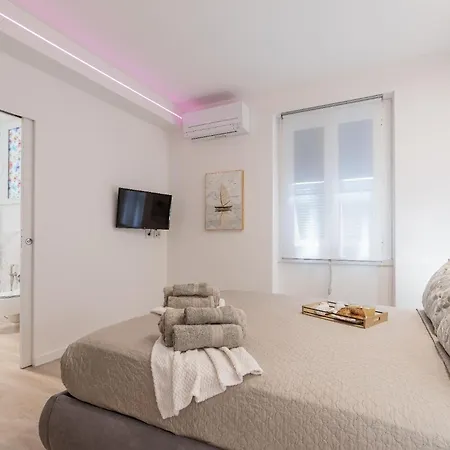 Kloi's House דירה